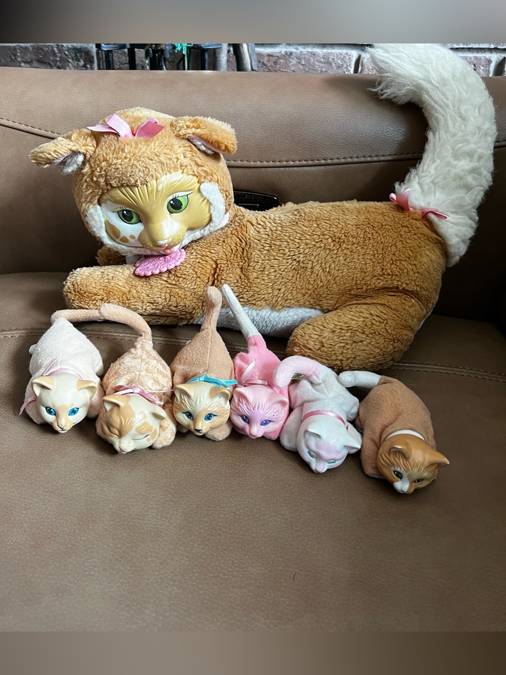 Vintage 1992 Hasbro Kitty Surprise